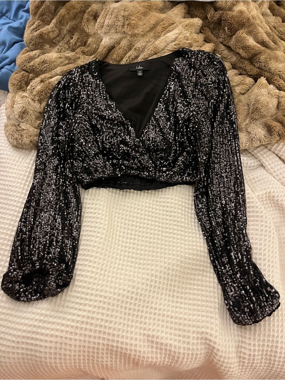 Lulu's Black Sequin V-Neck Cropped Wrap Top